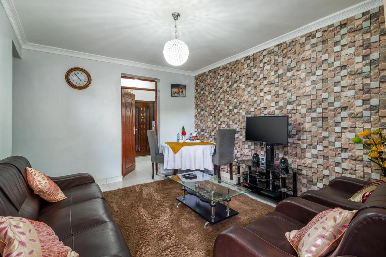 Javilla Eagles Safari Guest House Nairobi Exterior photo